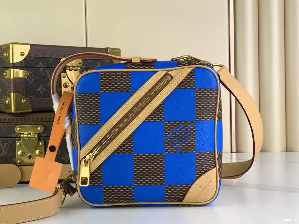 Affordable VUITTON Messenger-24*24*8CM LOUIS Chess 0509